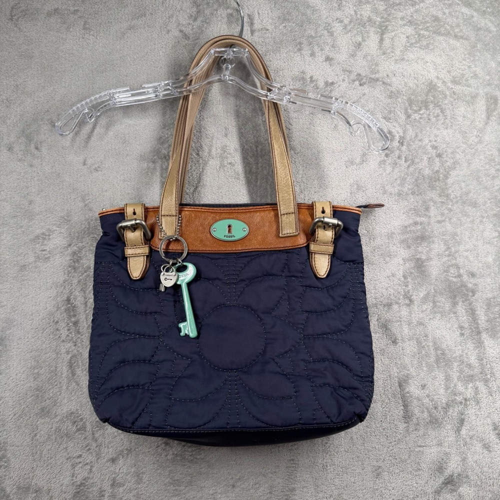 Fossil Quilted Tote Bag Navy Blue Leather Trim Floral Accent Key‎ Charm